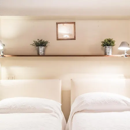 Διαμέρισμα Enchanting Two Bedroom Navona Ρώμη