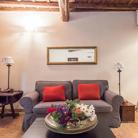Apartment Enchanting Two Bedroom Navona Rome