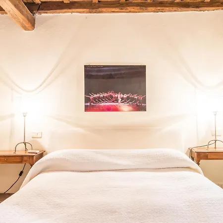 Enchanting Two Bedroom Navona * Rome