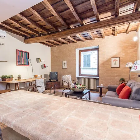 Enchanting Two Bedroom Navona * Rome