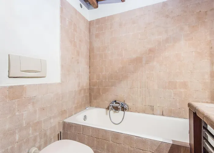 Enchanting Two Bedroom Navona Roma