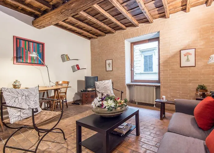 Daire Enchanting Two Bedroom Navona